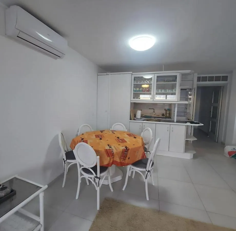 Manhattan Apartment Ampuriabrava
